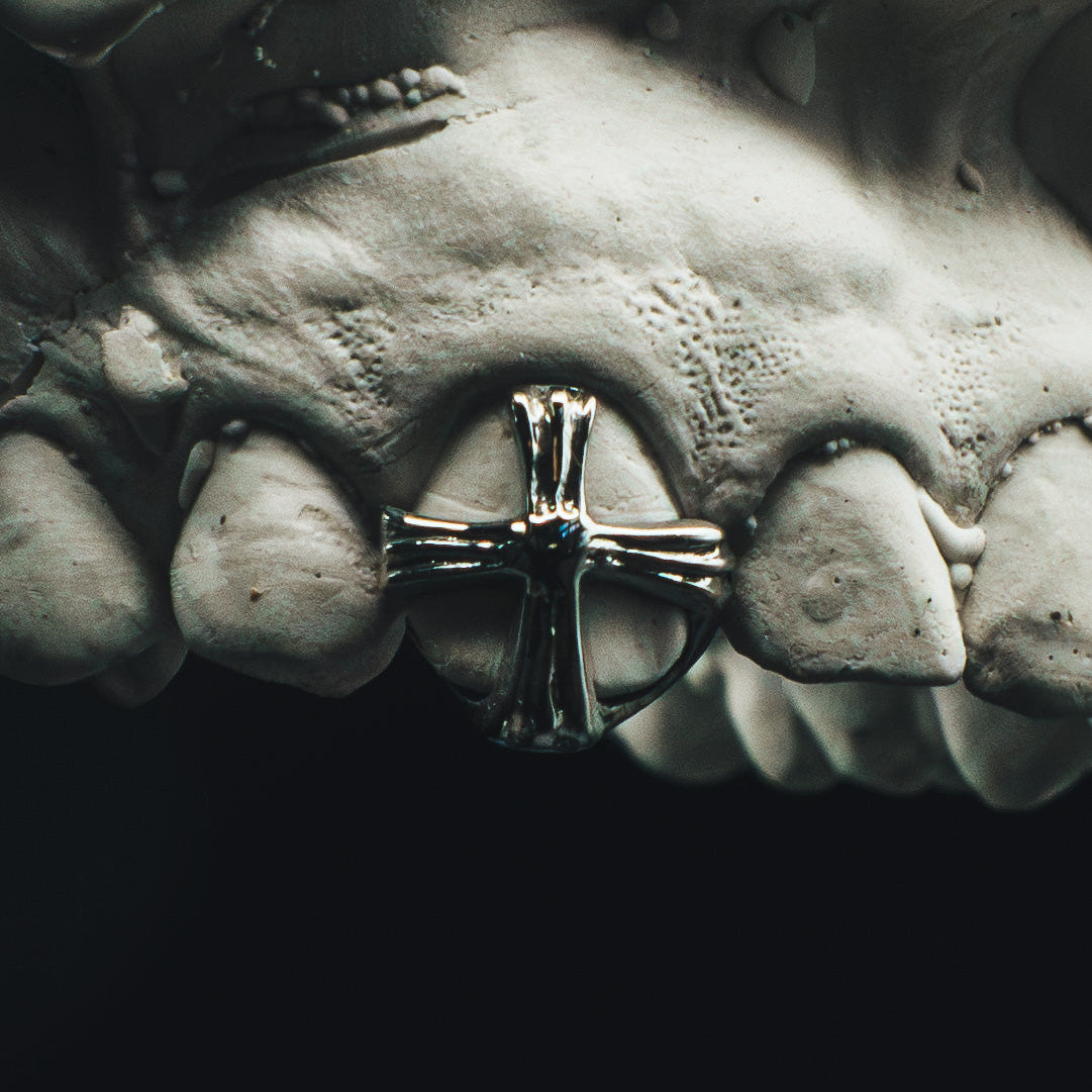 Grillz Croix Style gothique