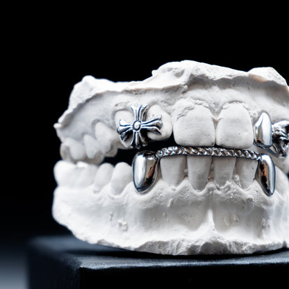 Grillz Style Chrome Hearts